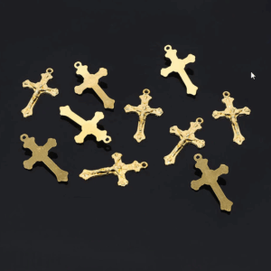 Kruisje groot goud met Jezus 43x23mm - Prijs per stuk